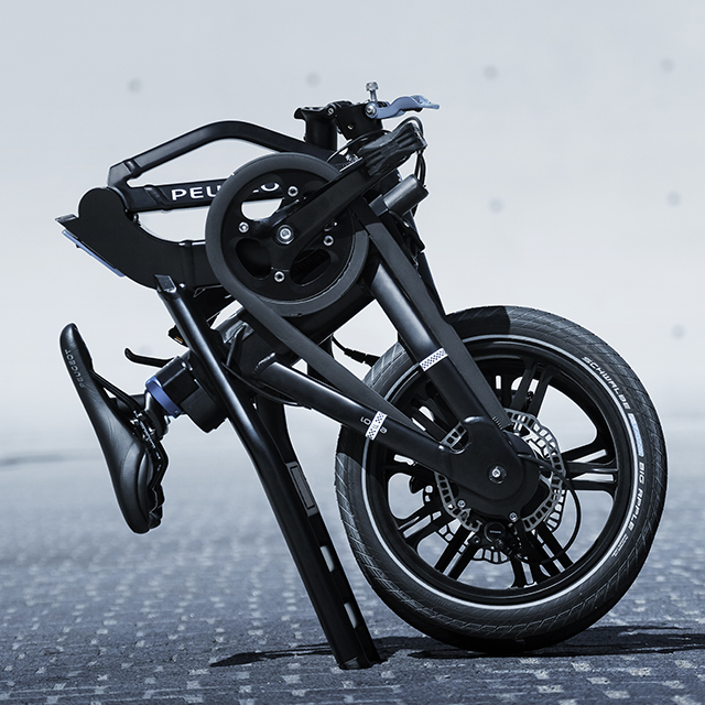 Folding electric ebike Peugeot eF01
