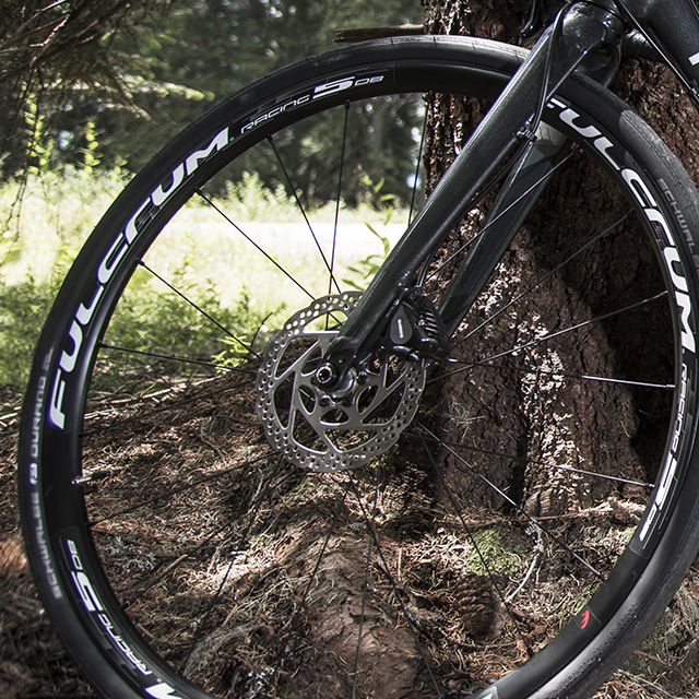 Picture eR02 Ultegra Shimano brakes