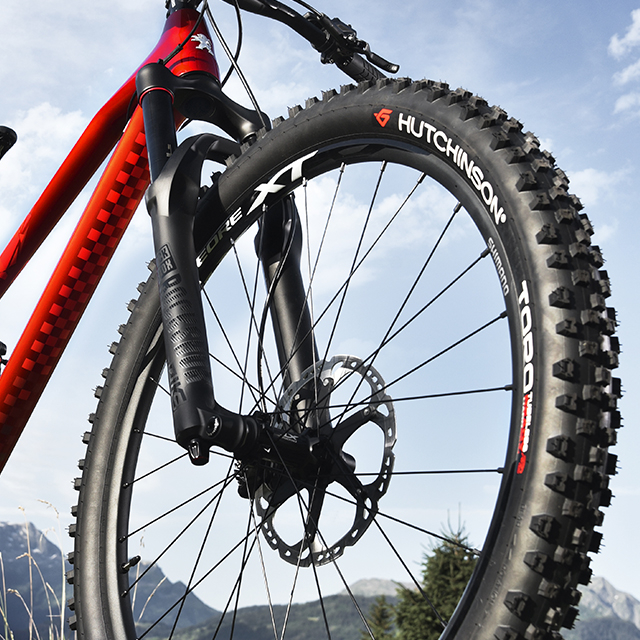 Picture M01 Deore 20 Hutchinson tires