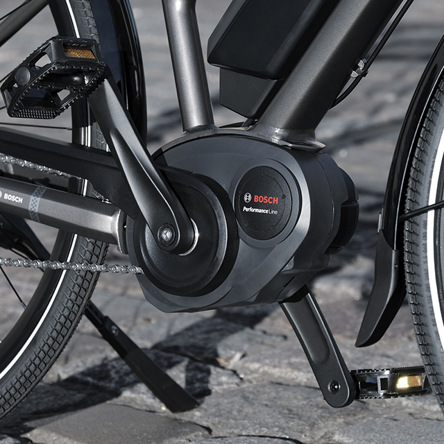 Electric trekking bike Peugeot eT01 XT 10