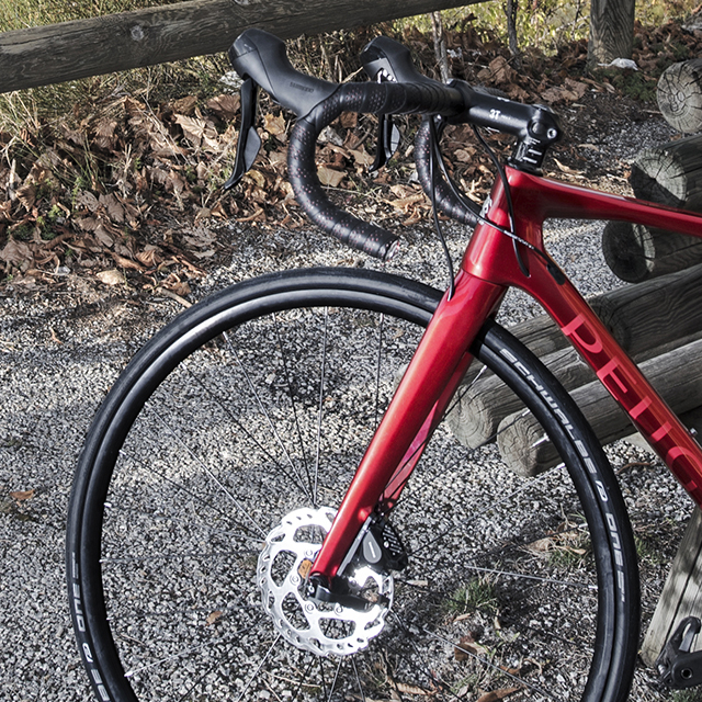 Picture R02 Carbon 105 shimano brakes